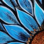 bloomed blue flower